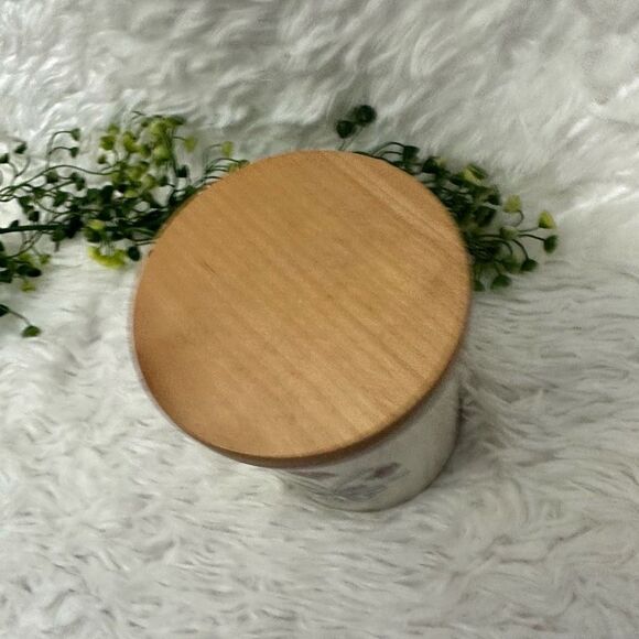 Lenox Chinastone Poppies in Blue Small Cookie/Spice / Multipurpose Jar w/ Lid - Picture 4 of 8